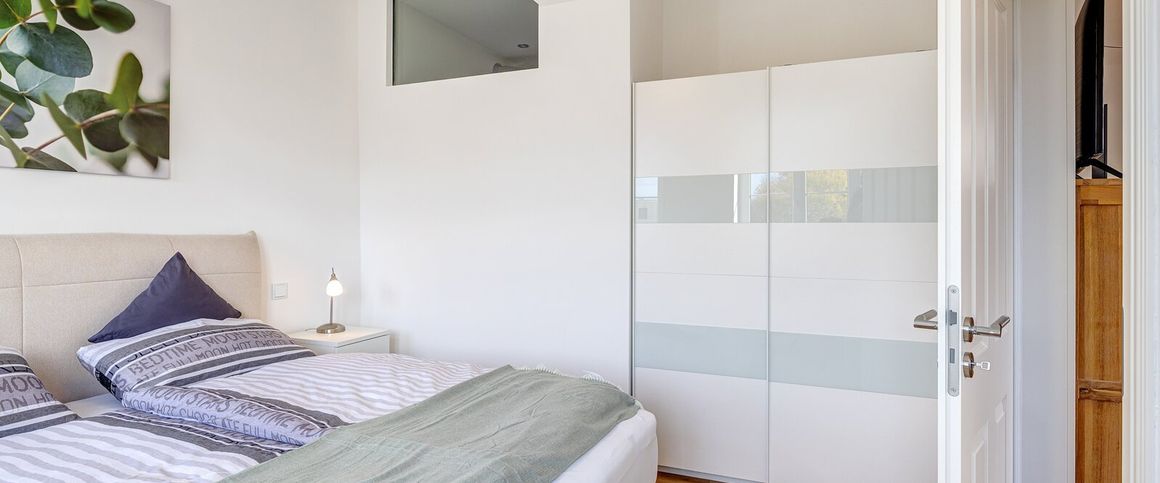 Fully furnished 2.5-room period apartment for rent - Photo 1