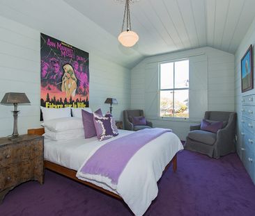 This House is Special! - Photo 2