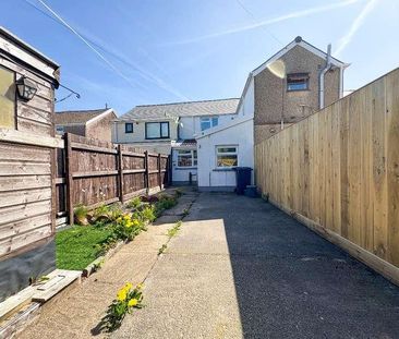 Park View, Tredegar, NP22 - Photo 6