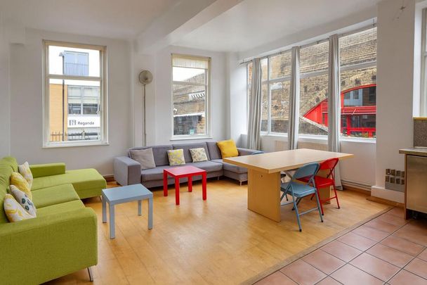 3 bedroom flat to rent - Photo 1