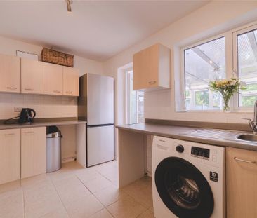 3 bedroom terraced house to rent - Photo 5