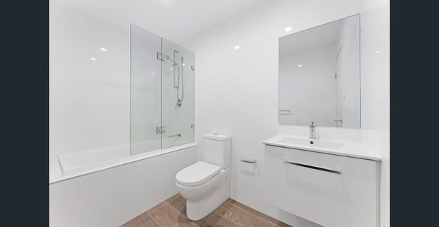 ONSITE PROPERTY MANAGER - SPACIOUS 2 BEDDER PLUS STUDY APARTMENT - Photo 1