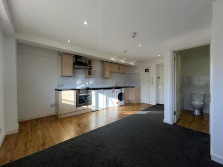 Studio to rent - Photo 3