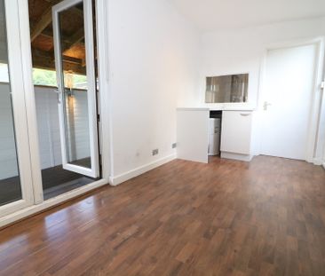 Horsham Road, Beare Green, Dorking, RH5 - Photo 4