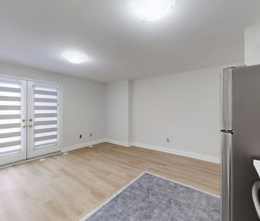 For Lease - 3985 Eglinton Avenue Unit# 22, Mississauga, Ontario - Photo 2