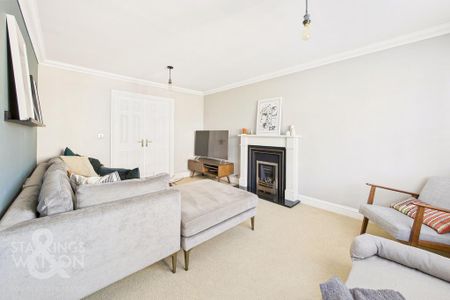 3 bedroom semi-detached house to rent - Photo 2