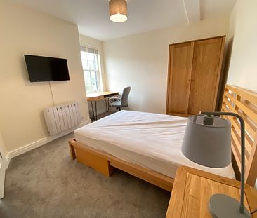 4 Bed Student Accommodation - Photo 1