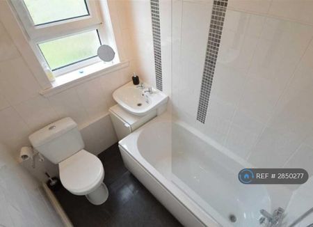 2 bedroom maisonette to rent - Photo 5