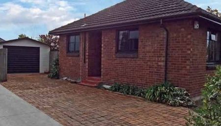 Lovely three bedroom home plus sleepout - Photo 5