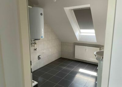 Helle 1,5 Zimmer Wohnung mit Dachterrasse in zentraler Hoflage. - Foto 5