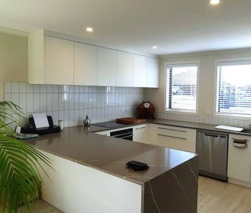 WELCOME TO WATERSIDE LIVING - KOWHAI POINT - Photo 3