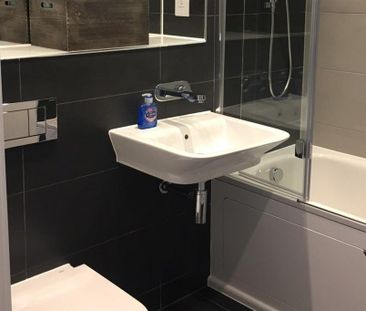 1 bedroom apartment to rent - Photo 2