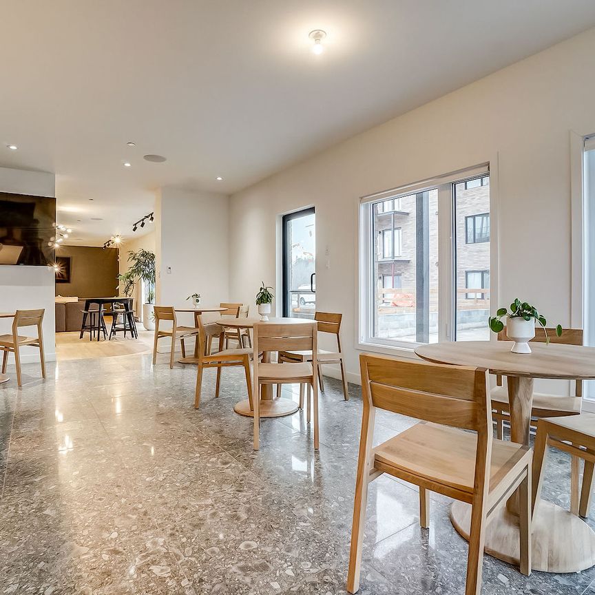 NEW - Block 4 Now Leasing! | Close To Champlain Bridge | To Book A Visit : 819 303-5669 - Photo 1