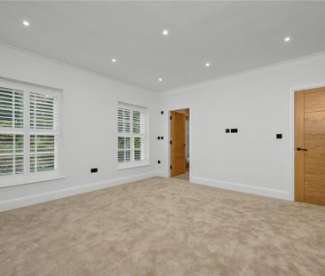 4 bedroom detached house to rent - Photo 2
