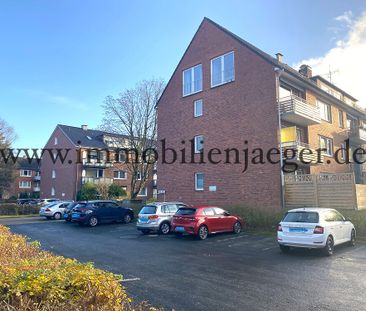 Grüne Wohnanlage - Sonniges gepflegtes Dachgeschoss mit EBK, Lamina... - Photo 1