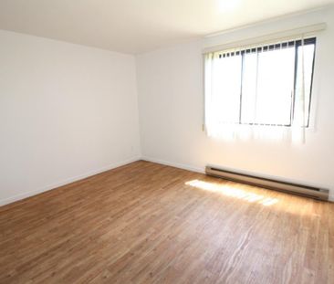 A Valleyfield - Beau, grande et propre - 3-1/2, aavec balcon, LIBRE - Photo 3