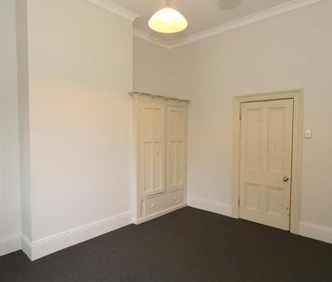 4 x bedroom home! - Photo 3