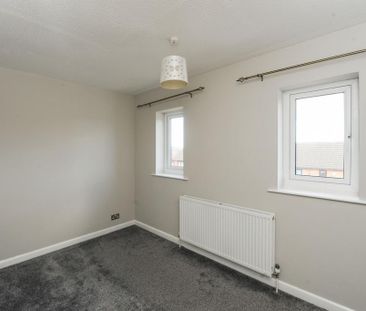 2 bedroom semi-detached house to rent - Photo 3