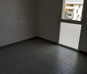 T2 AVEC BALCON ET PARKING - Photo 2