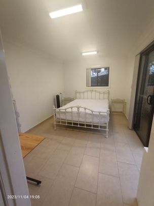 Arncliffe - Photo 1
