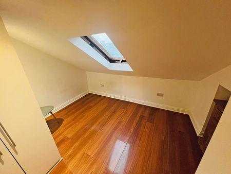 5 bedroom terraced house to rent - Photo 3
