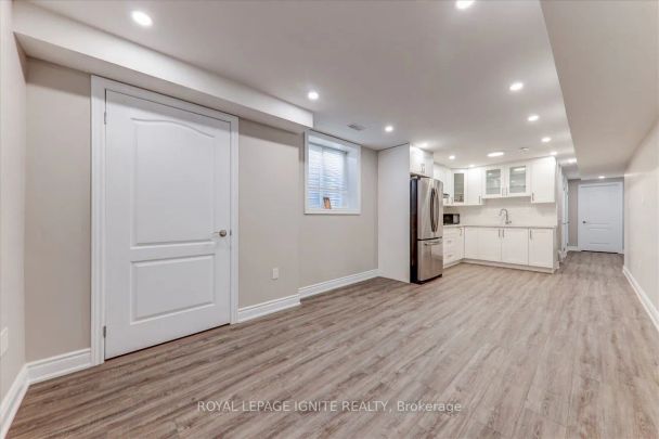 Detached Home For Lease | E8463814 - Photo 1