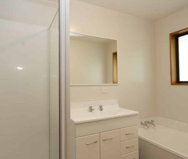 Opawa - Spacious 3 Bedroom Family Home! - Photo 5