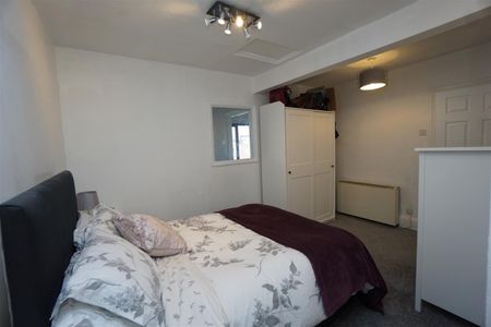 Southey Green Road, Southey, Sheffield, S5 - Photo 4