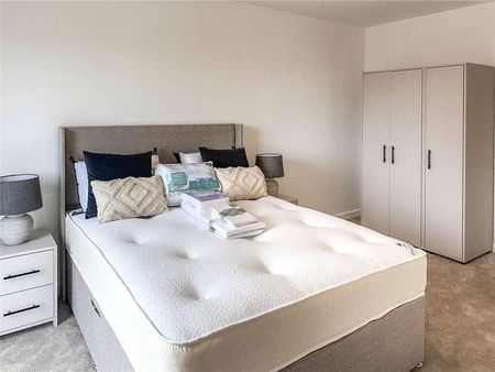 Donovan Way, Harrow, HA1 - Photo 2