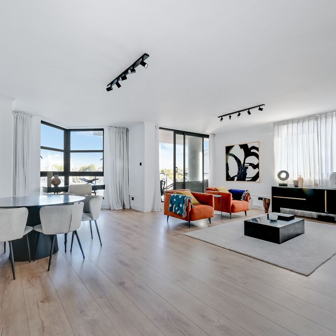 Waterside Point, SW11, London - Photo 1