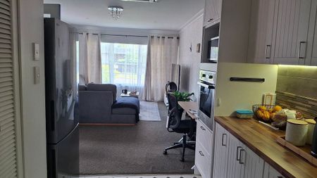 MOVE IN BEFORE CHRISTMAS. - Photo 5