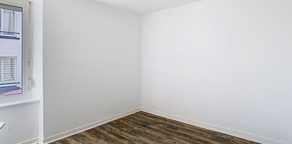 Apartment - Photo 2