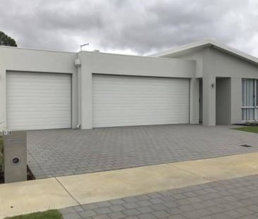 13A Wolgan Loop, WELLARD WA 6170 - Photo 2