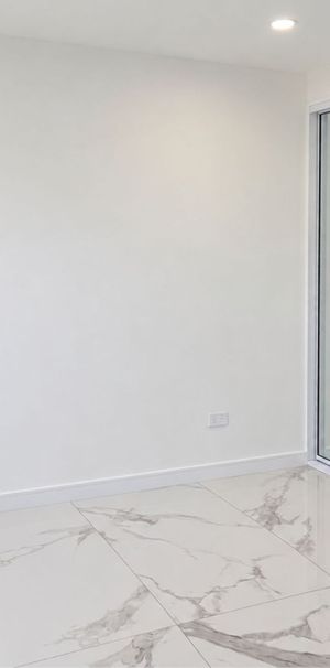 Premium Quality Studio - Photo 1