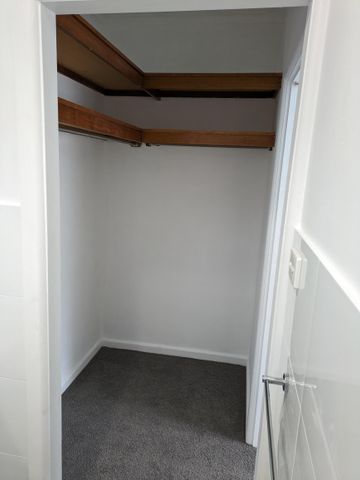 Cheltenham - Photo 5