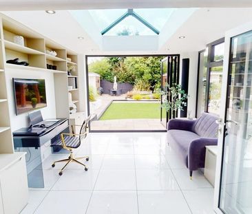 4 bedroom detached house to rent - Photo 1