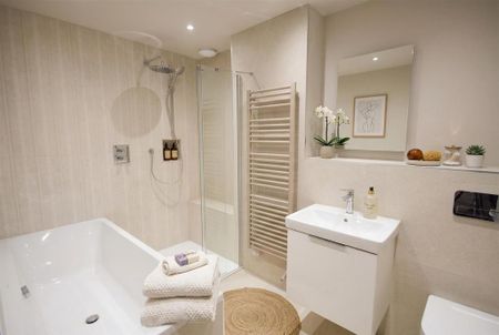 2 bedroom flat to rent - Photo 4