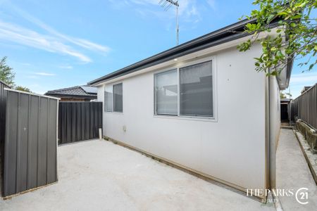 Modern Brand-New 2-Bedroom Granny Flat in Prime Hinchinbrook Location - Photo 3