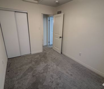 For Lease - 25 King George Way, Clarington, Ontario - Photo 4