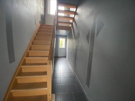 Bel etage woning te Prins Albertlaan Oostende met garage én tuin. - Photo 1