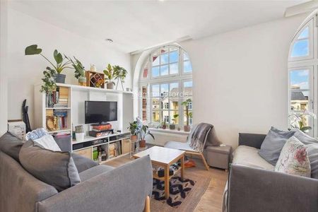 Cambridge House, Mayes Road, Haringay, N22 - Photo 2