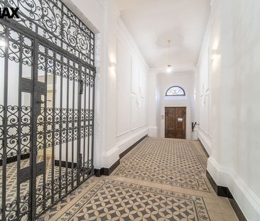 Pronájem bytu 1+kk 24 m² - Photo 1