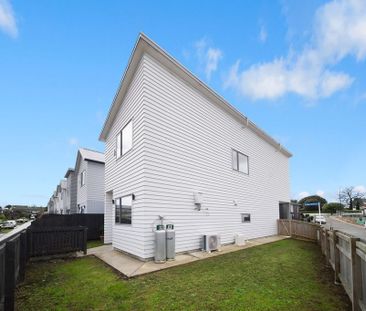 Nice and New in Opaheke - Photo 5