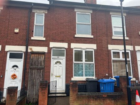 2 bedroom terraced house to rent - Photo 4