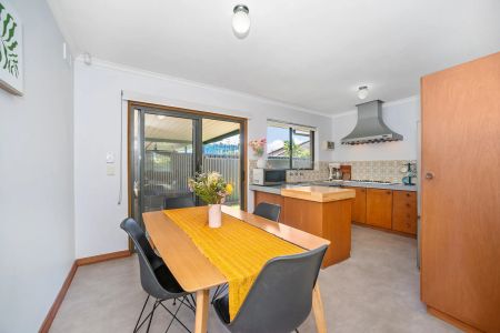 Updated Two Bedroom Unit Only Minutes from Grange Beach - Photo 4