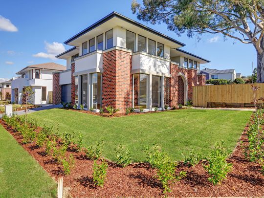 Luxury 4 Bedroom House - Photo 1
