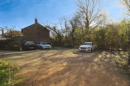 1 bedroom maisonette to rent - Photo 4