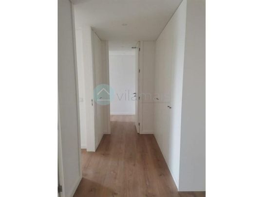 3 room luxury Flat for rent in Porto, Portugal - Photo 1