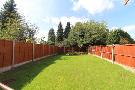 2 bedroom semi-detached house to rent - Photo 5
