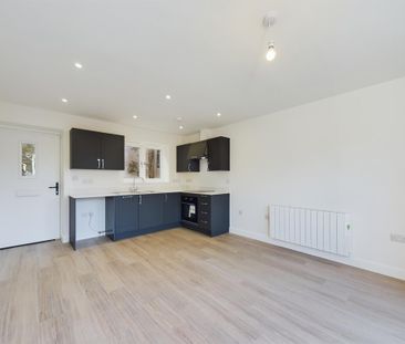 1 bedroom end of terrace house to rent - Photo 2